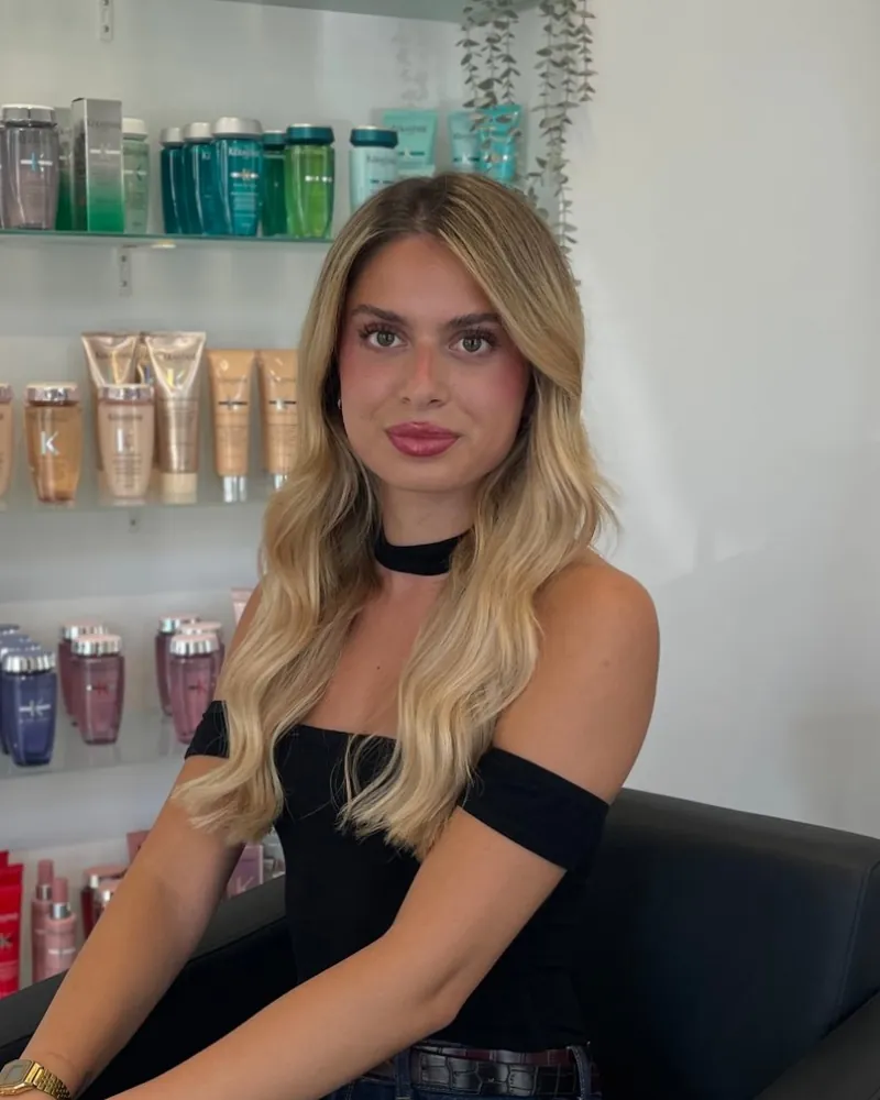 Raluca, Stylistin und Master Blond Expert